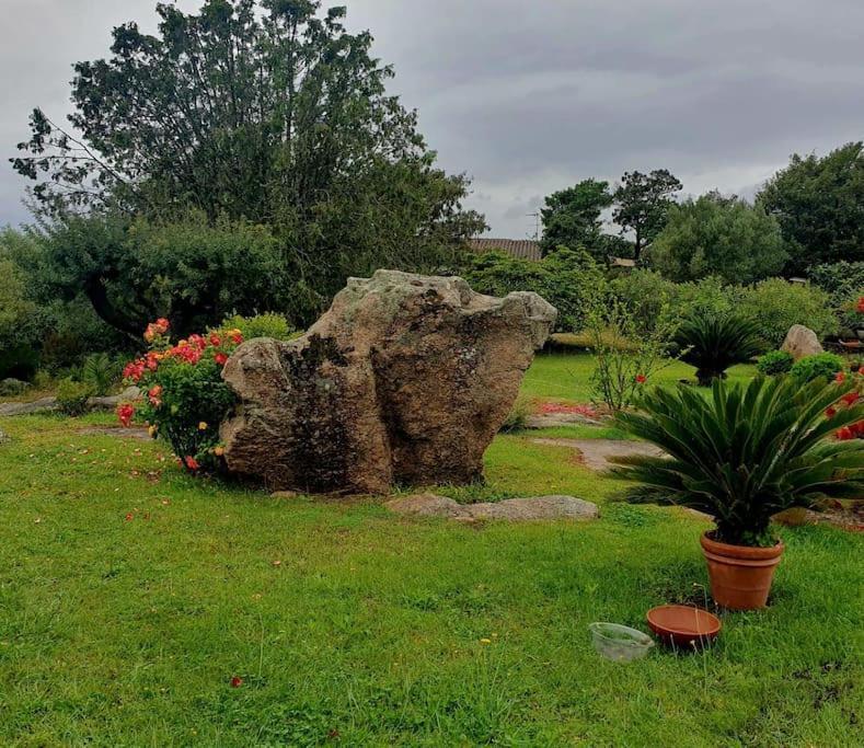 Suite Mirialveda San Pantaleo Εξωτερικό φωτογραφία