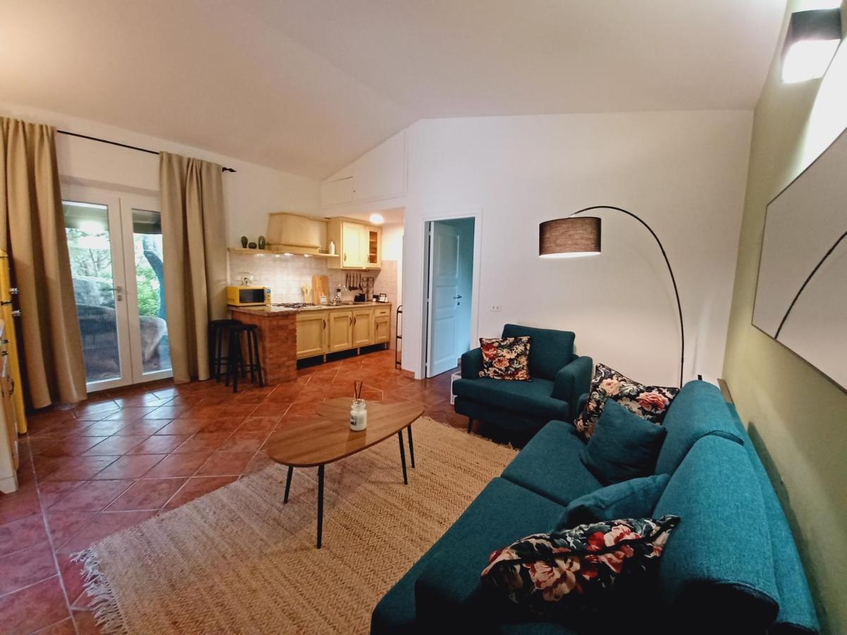 Suite Mirialveda San Pantaleo Εξωτερικό φωτογραφία